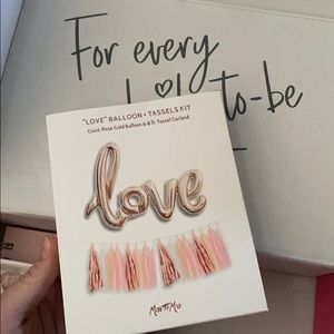“LOVE” Balloon and Tassels Kit